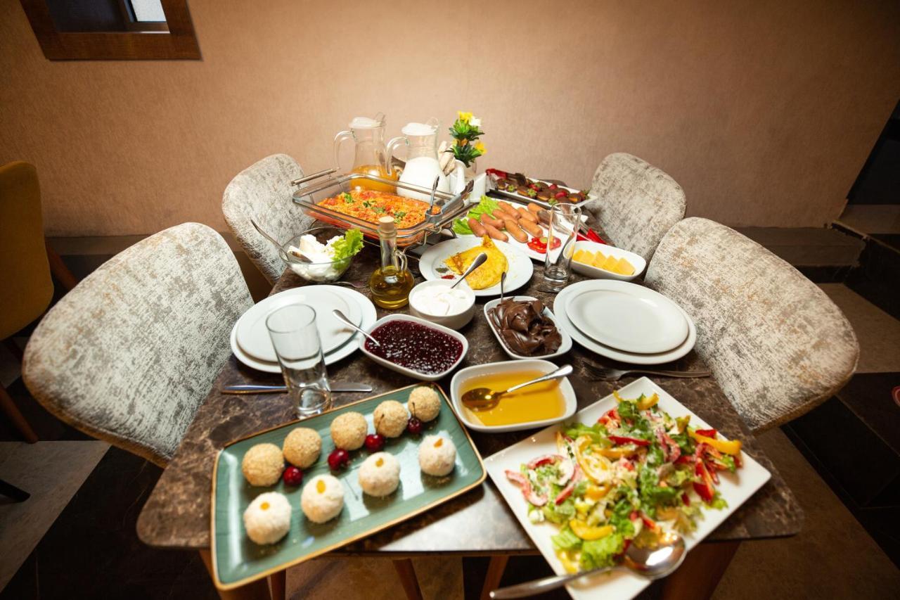 Sunday Hotel Baku Exteriör bild