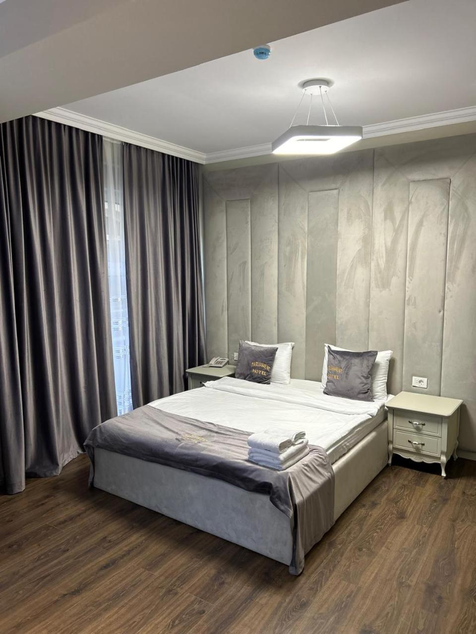Sunday Hotel Baku Exteriör bild