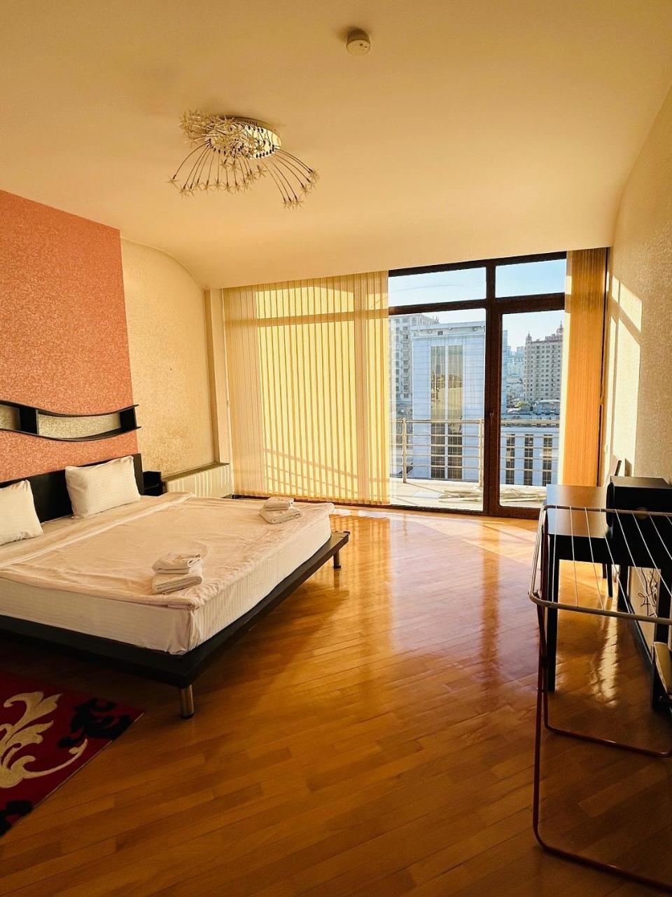 Sunday Hotel Baku Exteriör bild