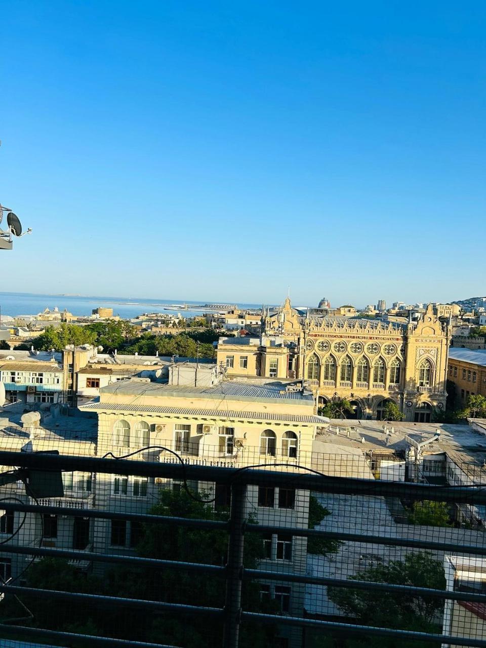 Sunday Hotel Baku Exteriör bild