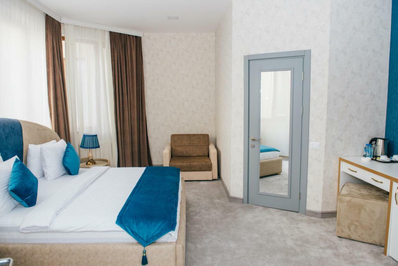 Sunday Hotel Baku Exteriör bild